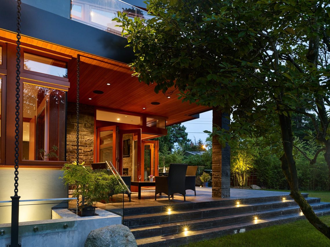 GRAVITY HOUSE Peter Rose Architecture + Interiors Inc.