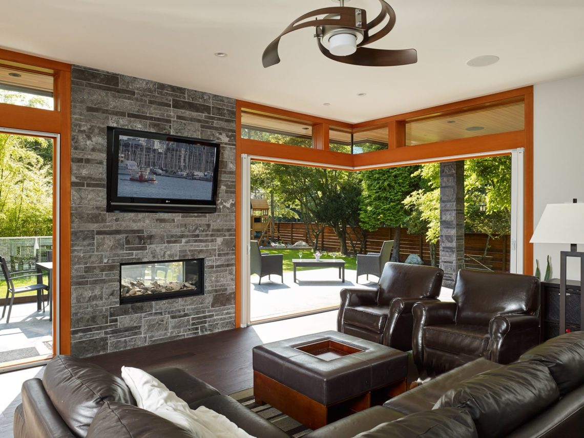 GRAVITY HOUSE Peter Rose Architecture + Interiors Inc.